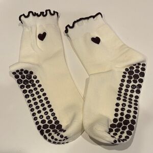 Pilates Grip Socks 🤎‎